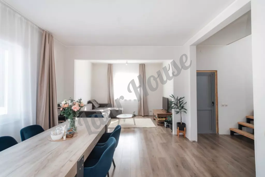 Дом 160 м² | Участок 5 сот.