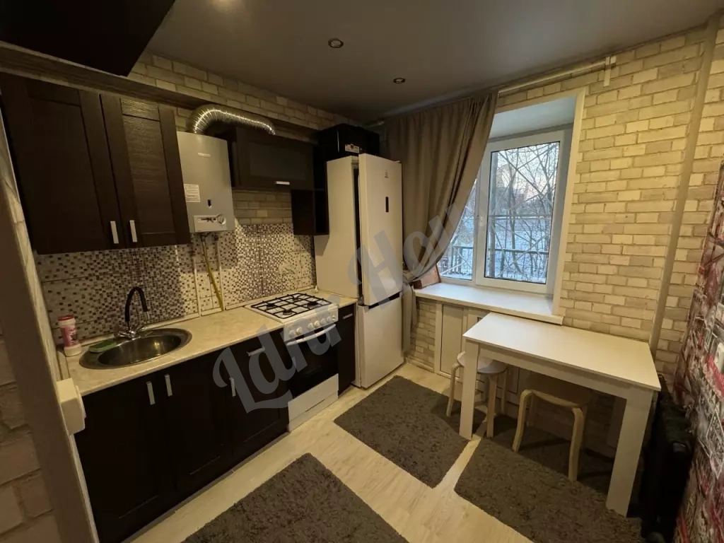 1-комн. Кв. 39 м² | Этаж: 3/5