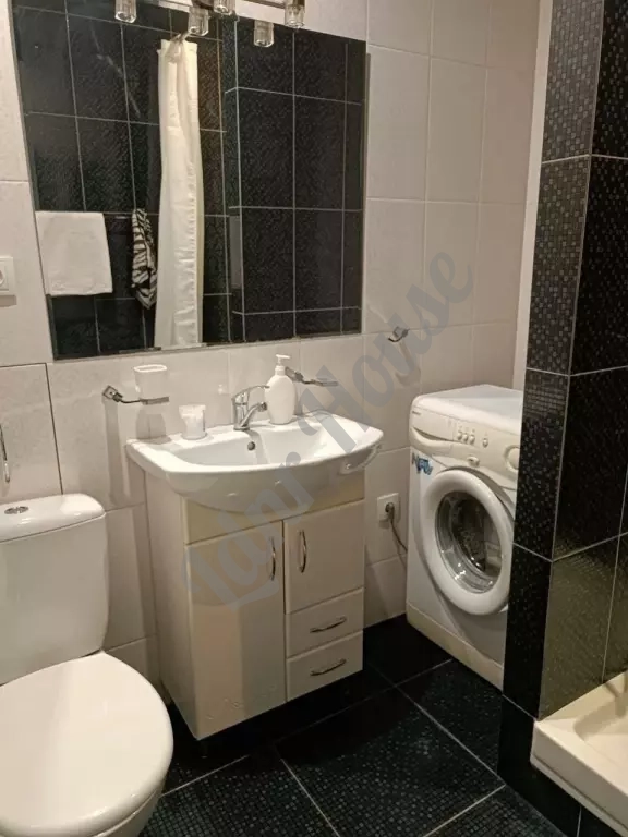 1-комн. Кв. 35 м² | Этаж: 3/5