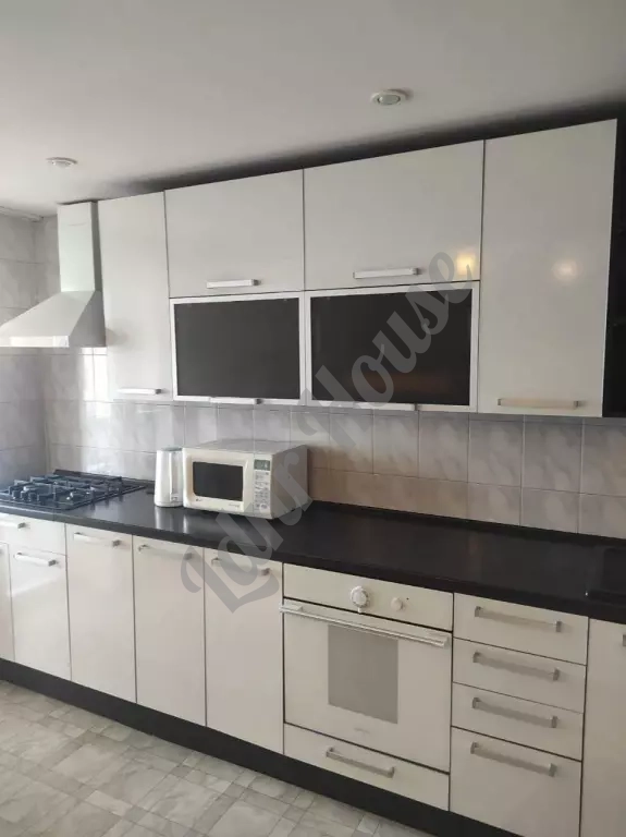 1-комн. Кв. 35 м² | Этаж: 3/5