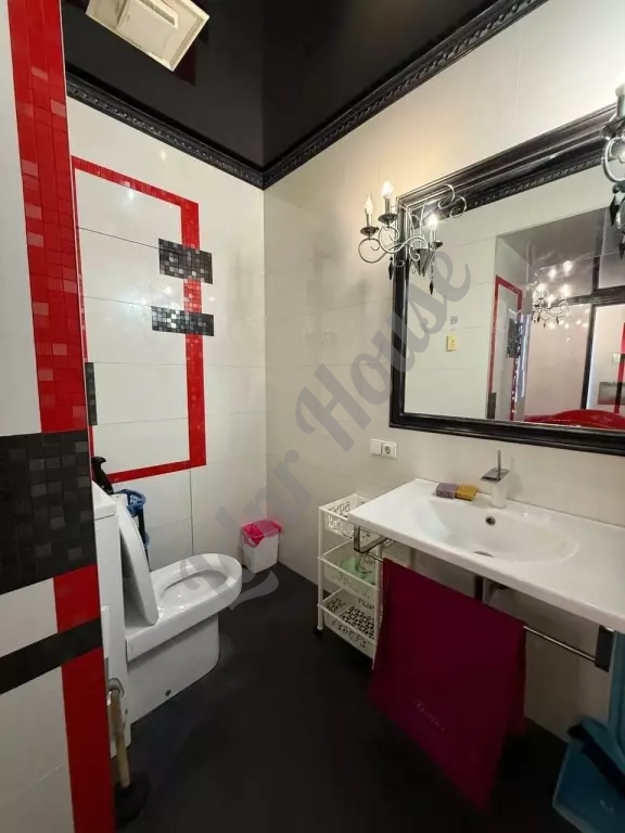 2-комн. Кв. 80 м² | Этаж: 3/5