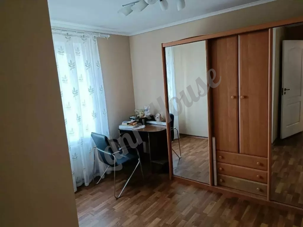 4-комн. Кв. 88 м² | Этаж: 3/5