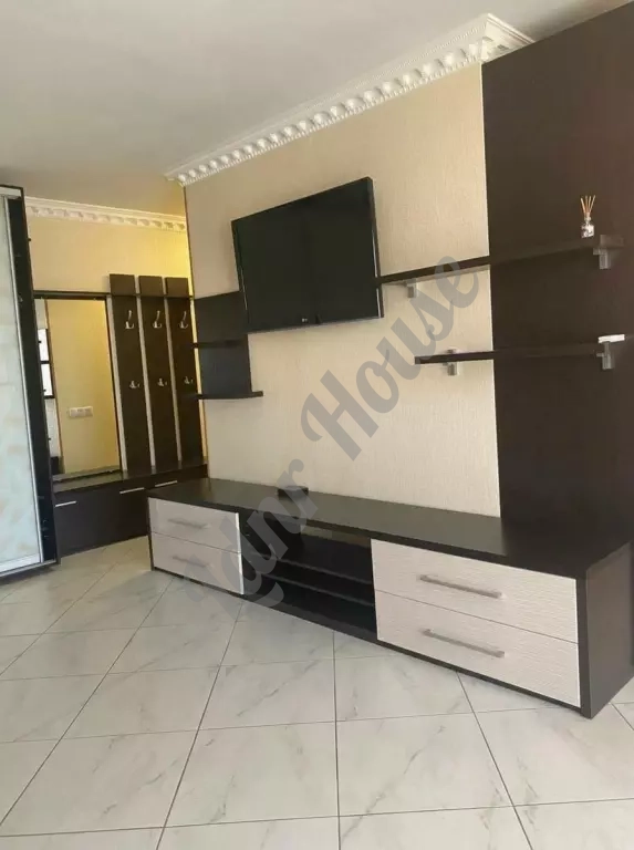 2-комн. Кв. 65 м² | Этаж: 4/4