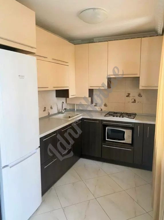 2-комн. Кв. 65 м² | Этаж: 4/4